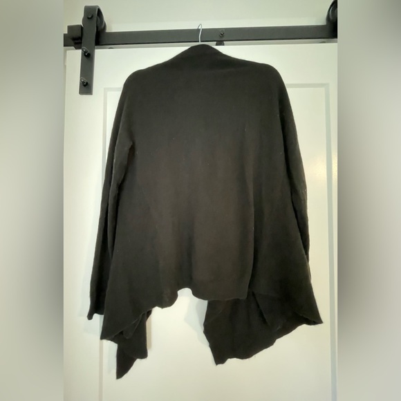 Vince Cashmere Wrap Sweater with Pockets - Picture 3 of 4